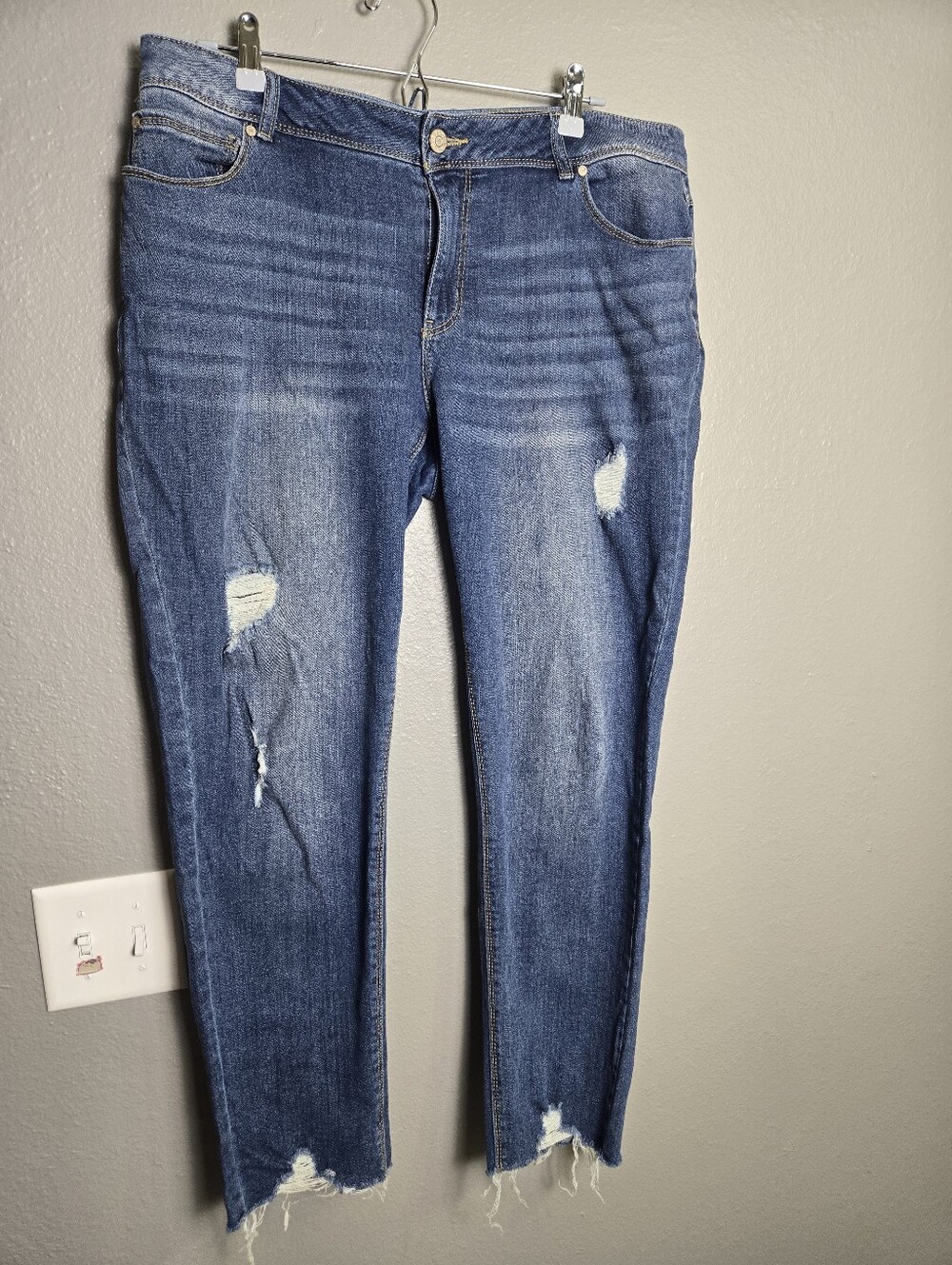 C Est 1946 Midrise Ankle Crop Jeans Size 14